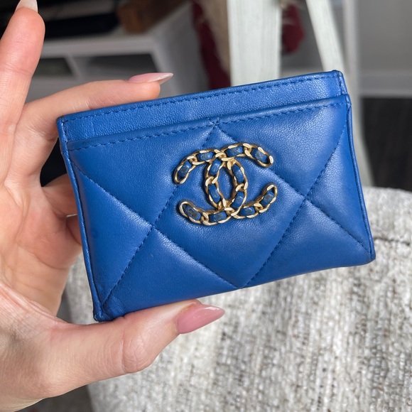 Chanel 19 wallet card holder blue - Picture 1 of 8